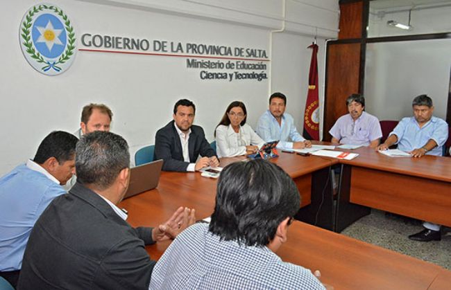 Buscan definir el bono de fin de año