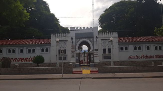 Tributos municipales se pueden pagar en los natatorios