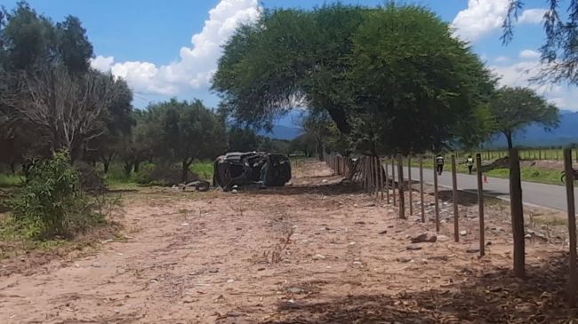 Vuelco cerca de Moldes