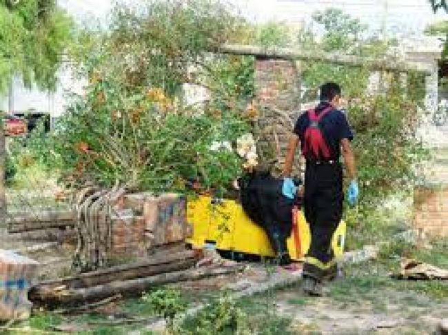 Se desplomó la columna y mató al niño