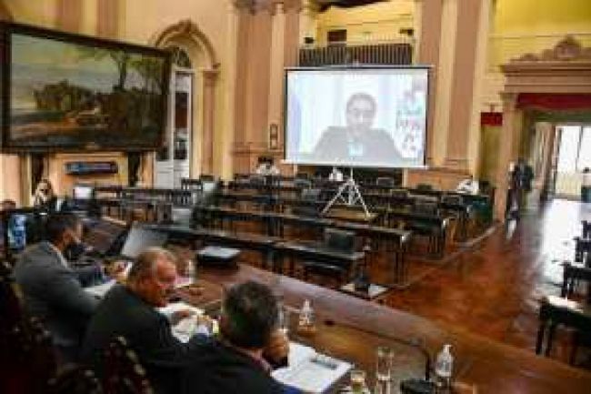 Sesión del Parlamento del NOA