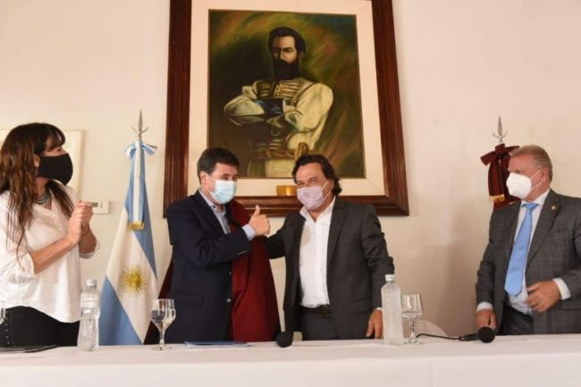 Firma de convenios con Nación