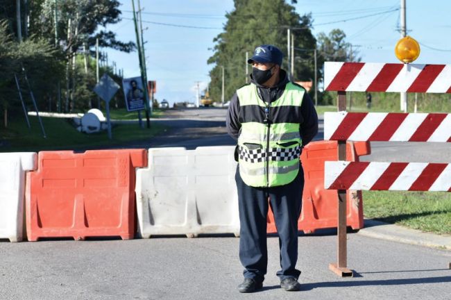 Corte en la colectora de Av. Bolivia