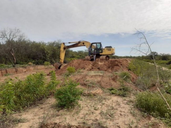 Trabajos en el río Pilcomayo
