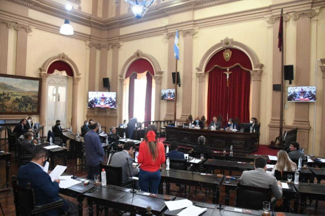 La sesión fue presencial