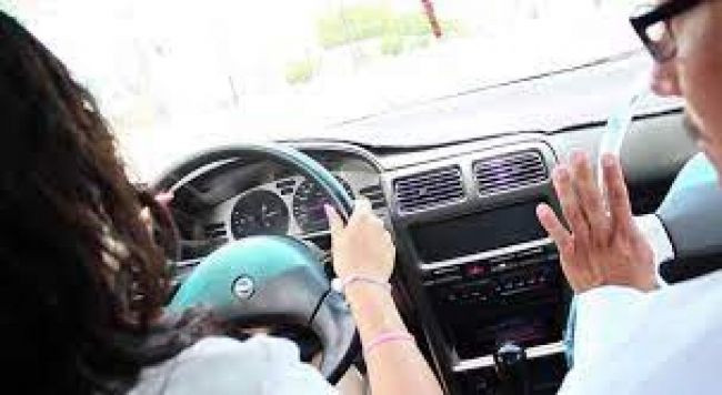 Más requisitos para escuelas de conducción