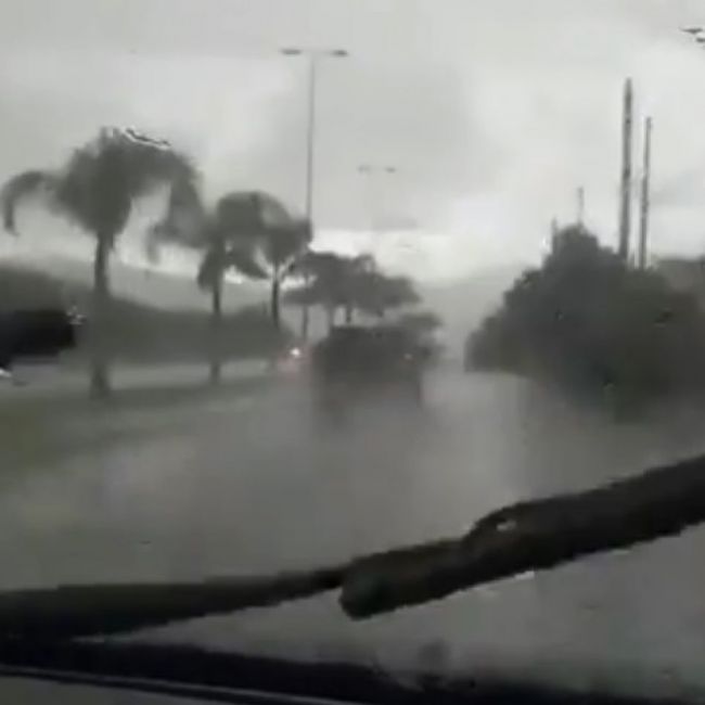 Lluvia y granizo a fines de abril