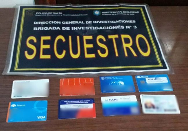 Secuestro de tarjetas