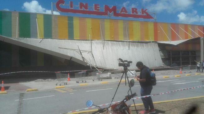 El techo se desplomó    Crédito @chikycamano