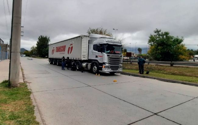 Murió un ciclista en Av. Tavella