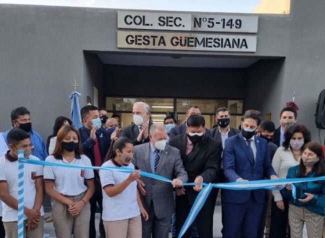 Edificio propio para el colegio 5149