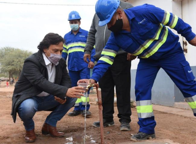 Agua potable para Los Blancos