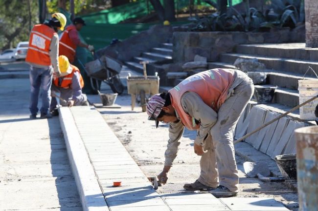 Obras en el Monumento a Güemes