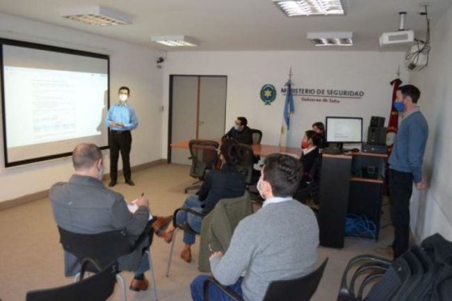 Botón antipánico para taxistas y remiseros