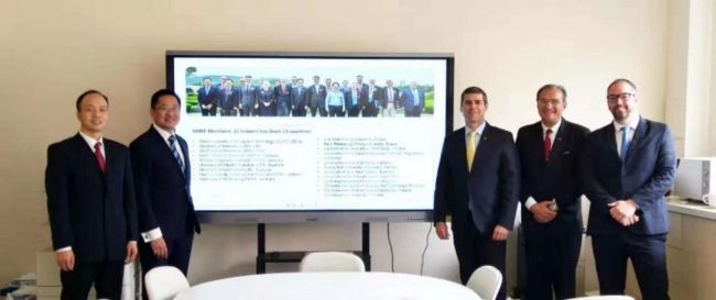 Cooperación con China