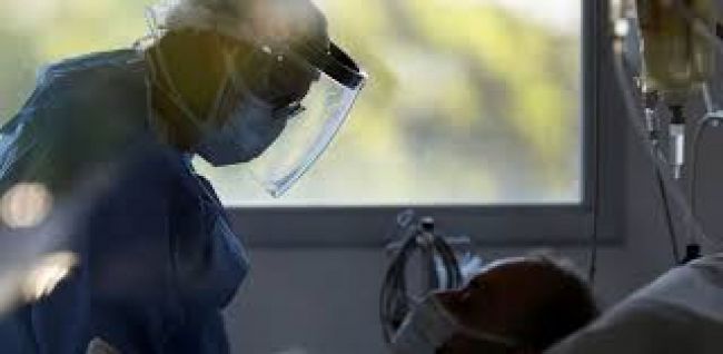 Los decesos suman 1563