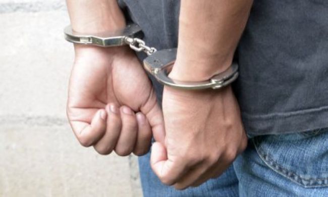 Detenido por los vecinos