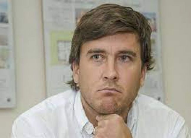 Posadas renunció tras el tercer lugar en los comicios