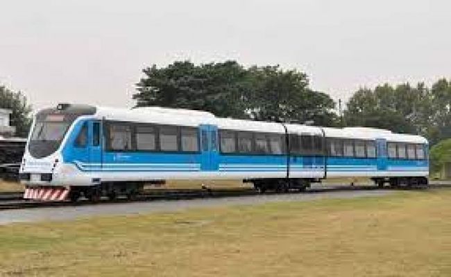 Tren y colectivos gratis el domingo