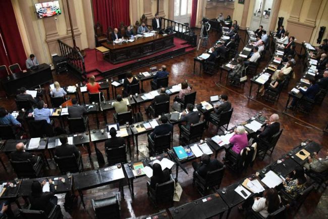 Histórica sesión de la Convención Constituyente