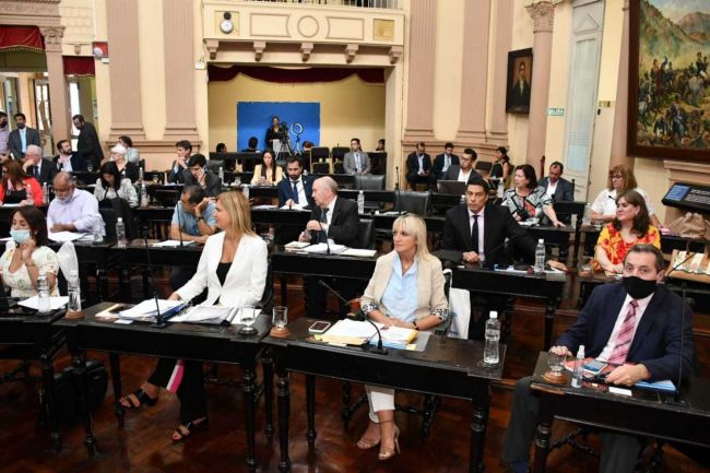 Legisladores podrán tener dos periodos y podrán volver tras un intervalo de 4 años