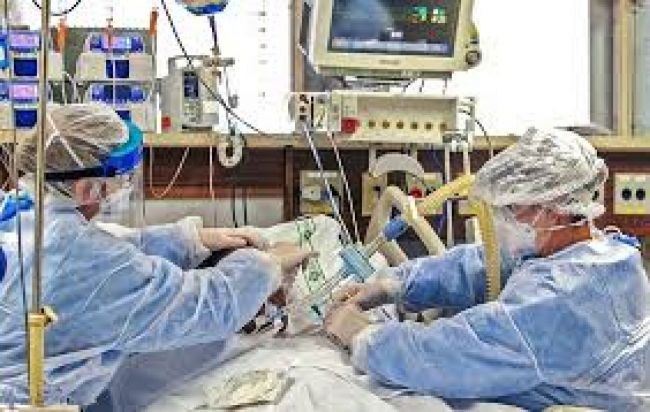 Los decesos suman 2807