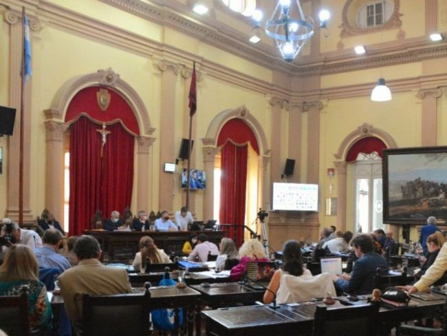 Investigarán al diputado Rodríguez