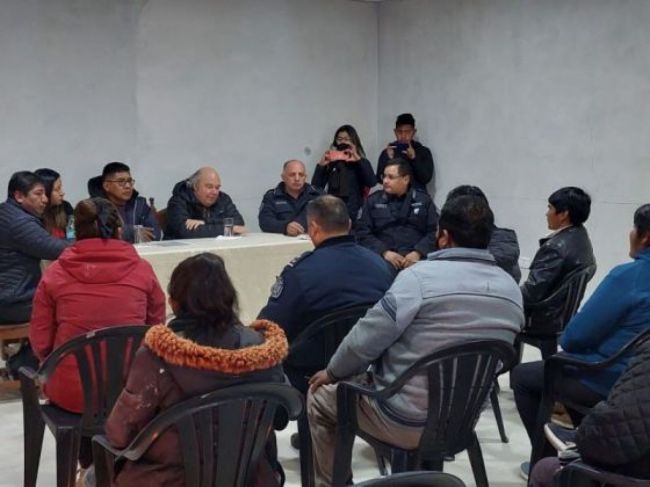 Reunión con vecinos de Los Andes