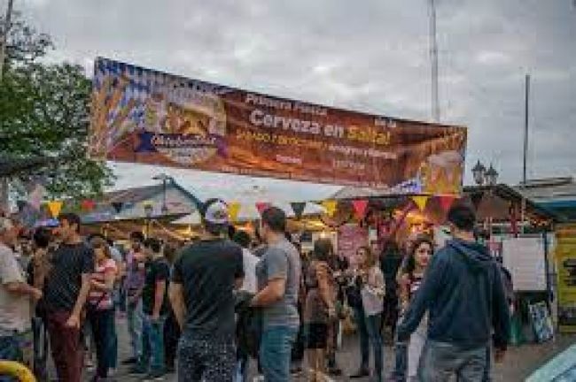 Cerveza y shows este sábado