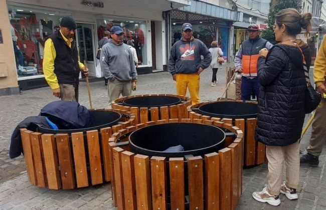 Macetas para las peatonales