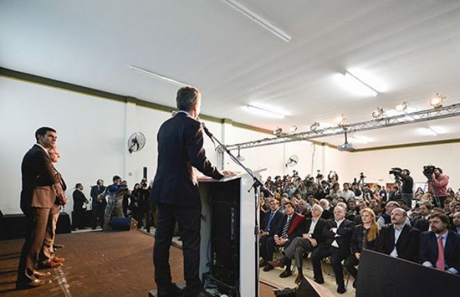 Estuvieron en Cerrillos Juliana Awada y más de cien intendentes