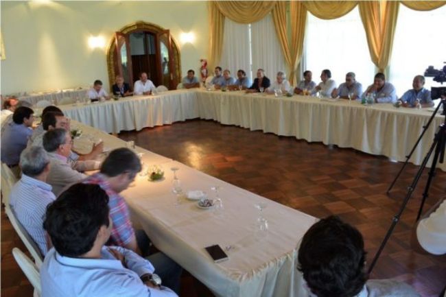 En busca de un acuerdo de precios