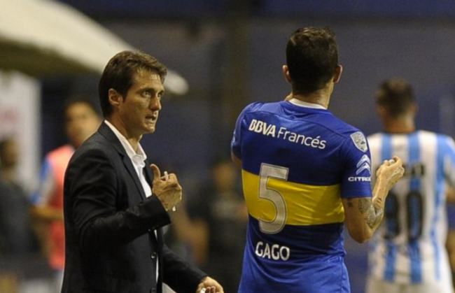 Fútbol internacional en el estadio Martearena