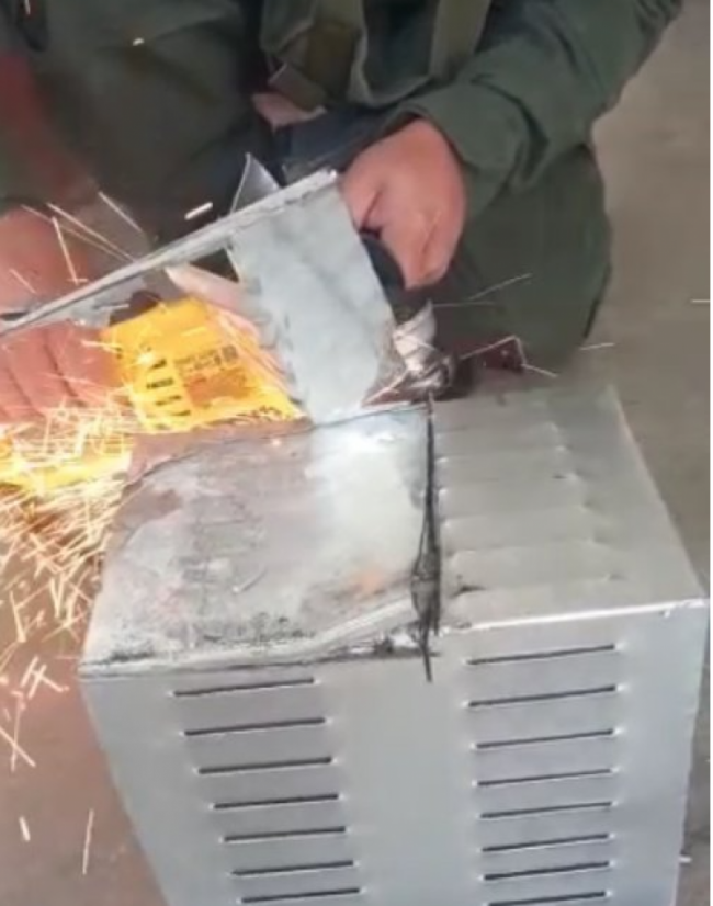 Droga en cajametálica