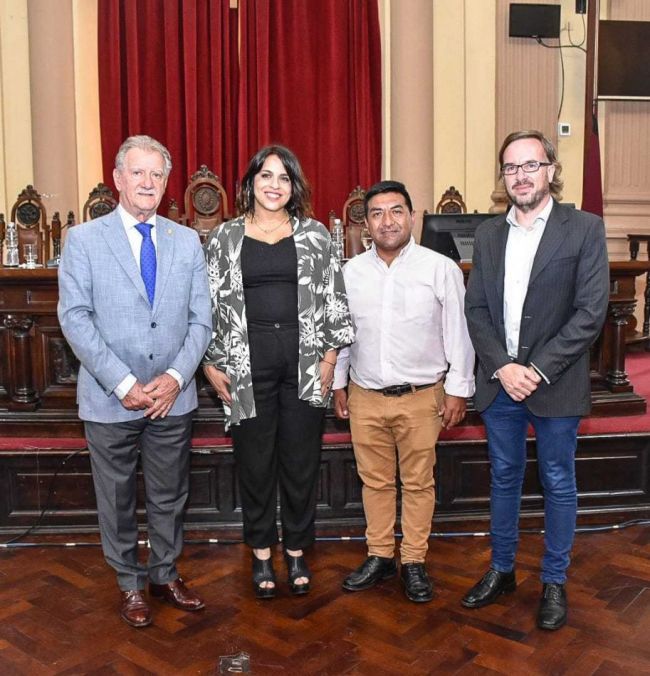 Donda en la sesión del Senado