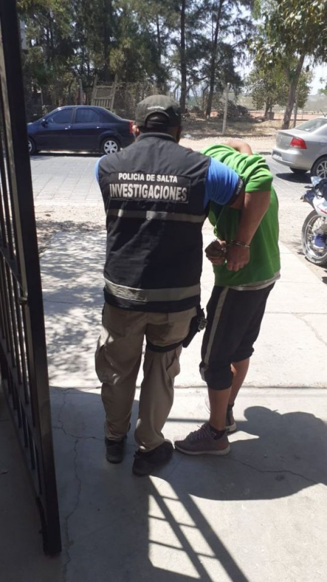 Rompevidrieras detenido