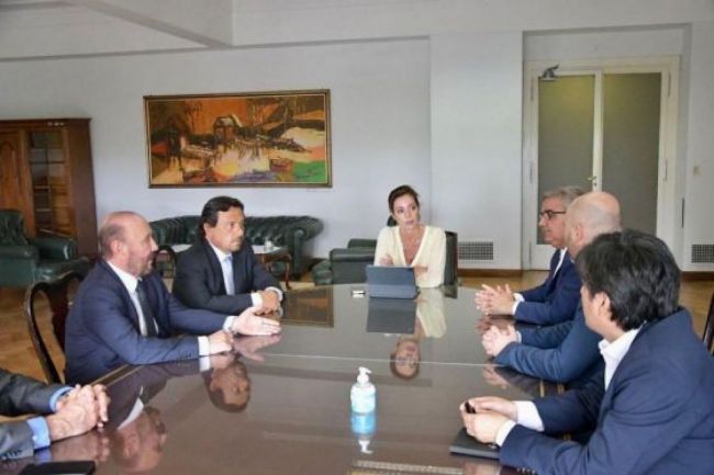 Gobernadores con Flavia Royón