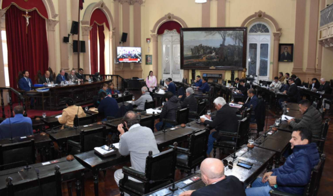 El debate se extendió por casi 5 horas