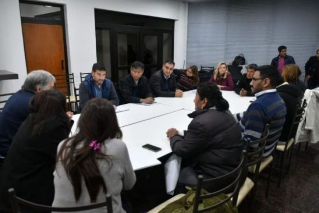 Gobierno y autoconvocados