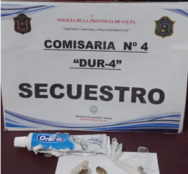 Droga disimulada en envase de pasta dental