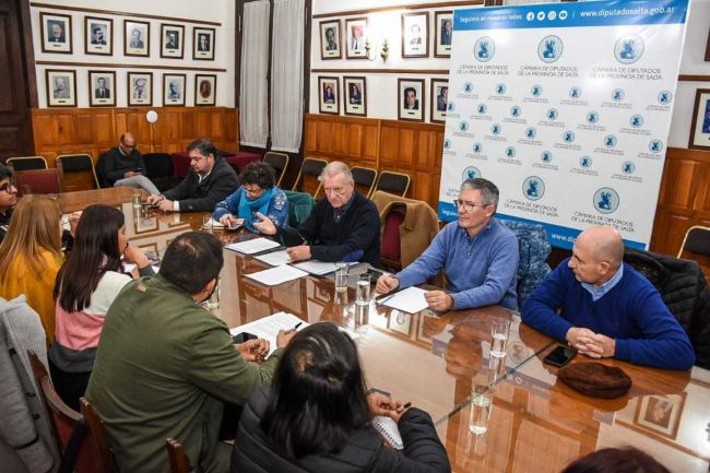Reunión con autoconvocados