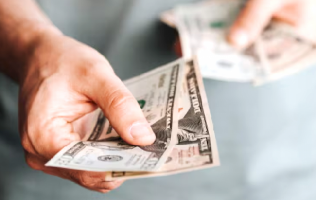 Dólar blue cerca de los 800 pesos