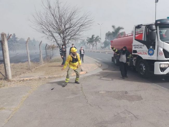 Bomberos en acción