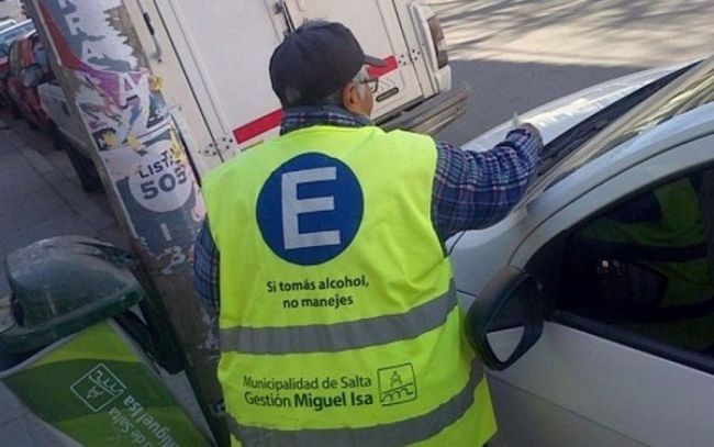 Piden llevar a $200 el estacionamiento medido