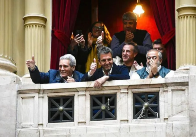 Sergio Massa siguió la sesión en el Congreso