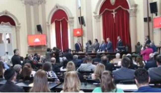 Juran los nuevos diputados