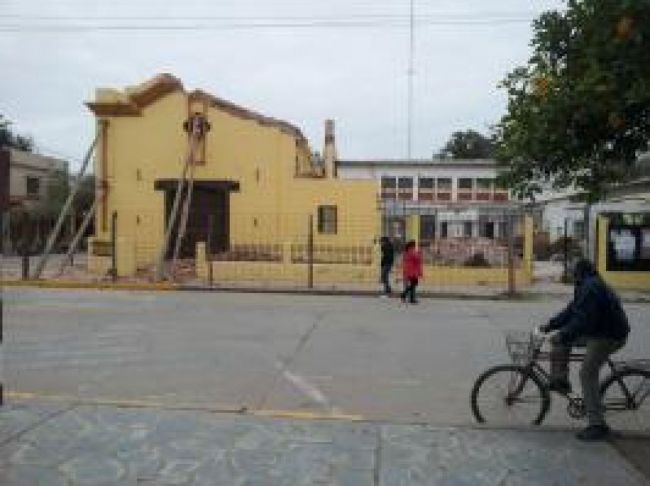 La iglesia en ruinas