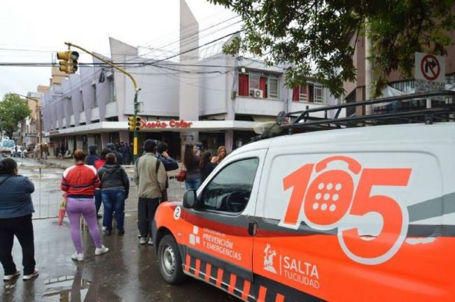 El incendio destruyó la planta baja del local