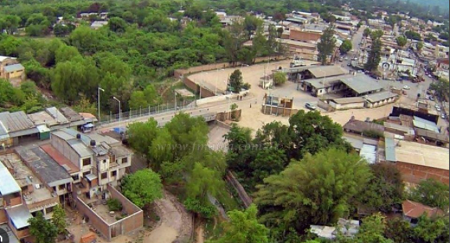 La finca está ubicada en el límite con Bolivia