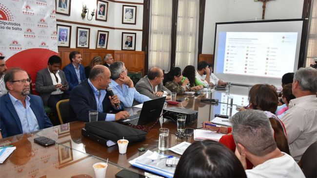 Ministros en la Legislatura